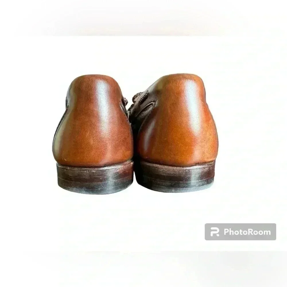 Allen Edmonds questions leave